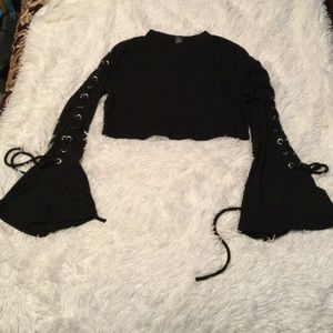 Rue 21 black long sleeve crop top